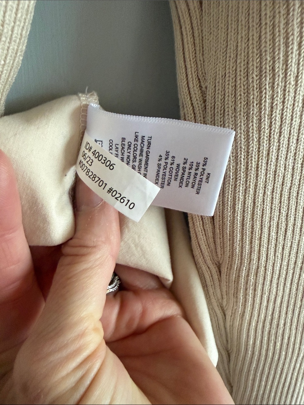 Express Ribbed Knit Scoop-Neck Dress in Ivory Size M - Picture 7 of 9